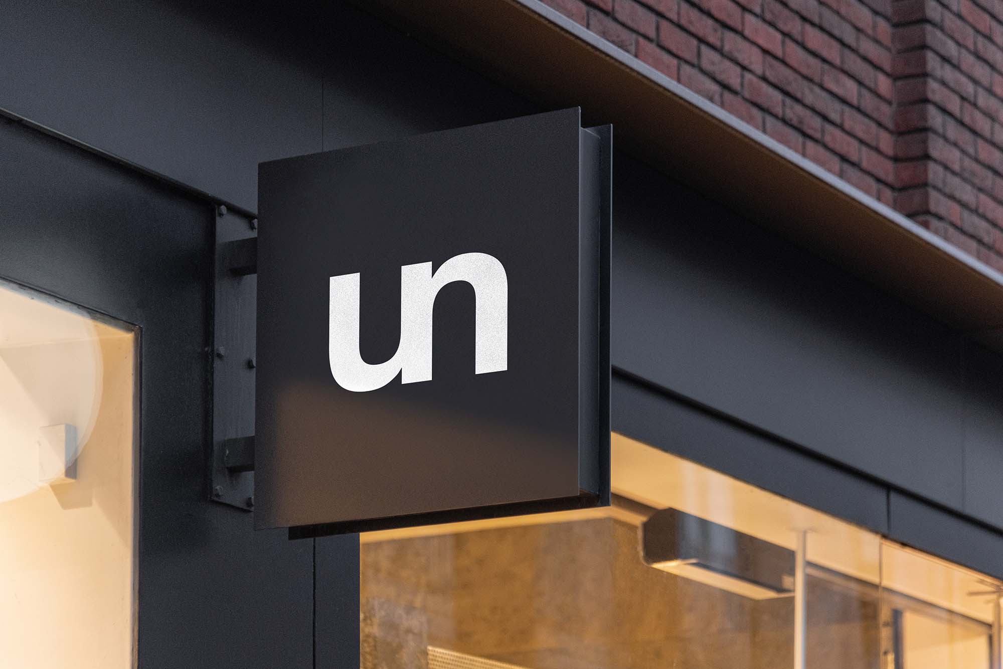 Different types of Outdoor Signage: Choose the right one